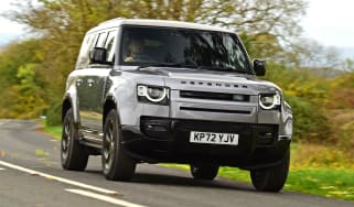 Land Rover Defender 130 - front